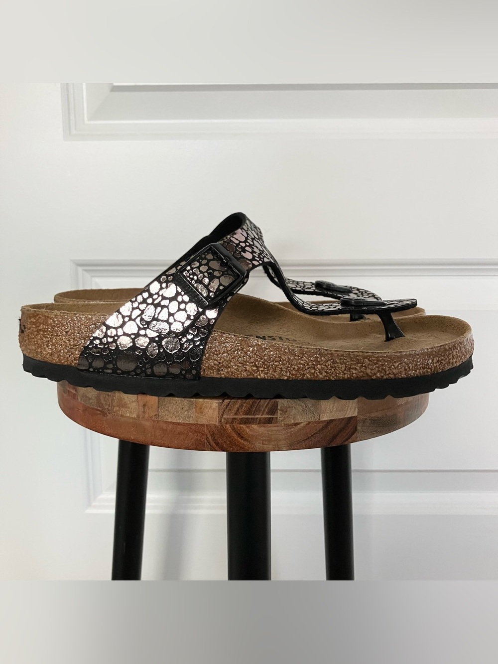 NEW Birkenstock Gizeh Sandals Womens EU 36 US 5-5.5 Metallic Stone 2026-503